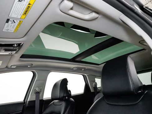 Certified 2023 Kia Sportage SX Prestige image 9