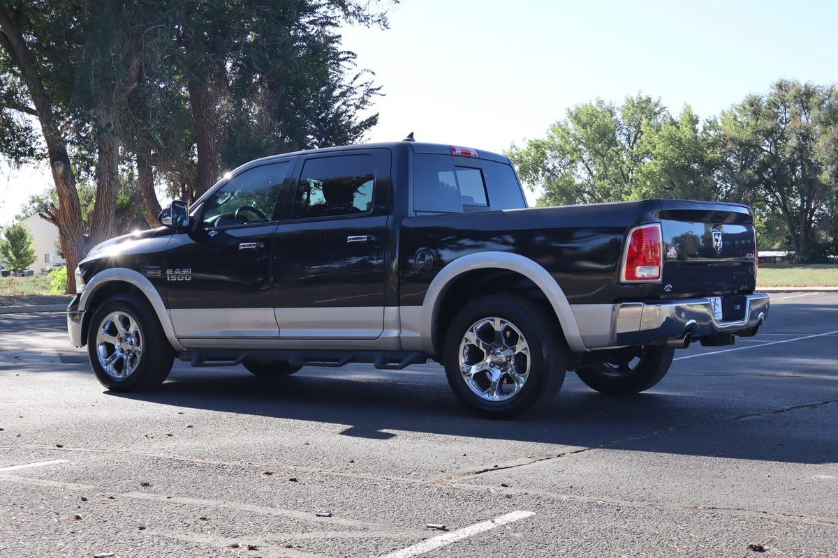 Used 2018 RAM 1500 Laramie w/ Convenience Group AWD/4WD image 7