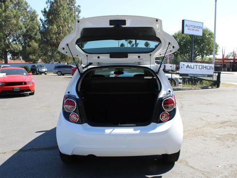 Used 2014 Chevrolet Sonic LT w/ Fun and Sun Package FWD image 31