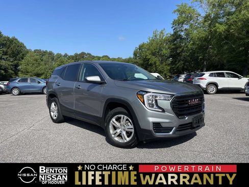 Used 2024 GMC Terrain SLE AWD/4WD image 1