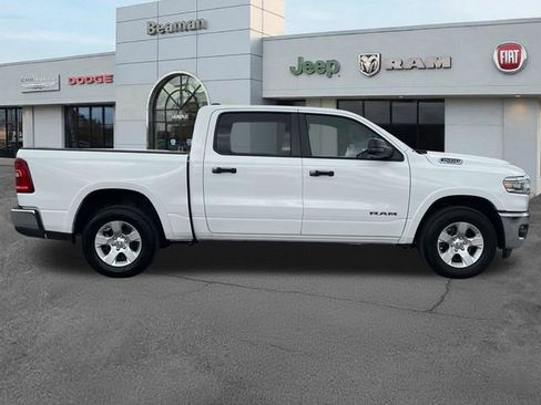 Used 2025 RAM 1500 Big Horn AWD/4WD image 8