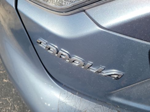 Used 2020 Toyota Corolla LE image 11