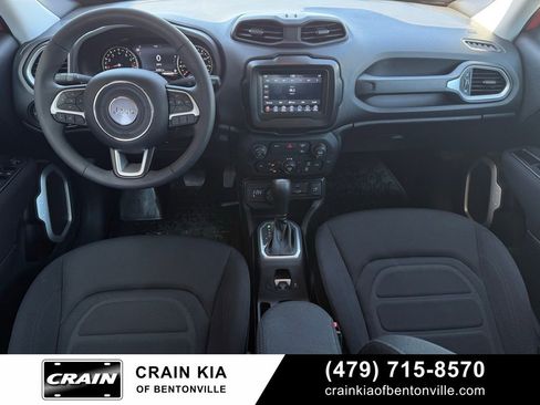 Used 2021 Jeep Renegade Latitude image 29