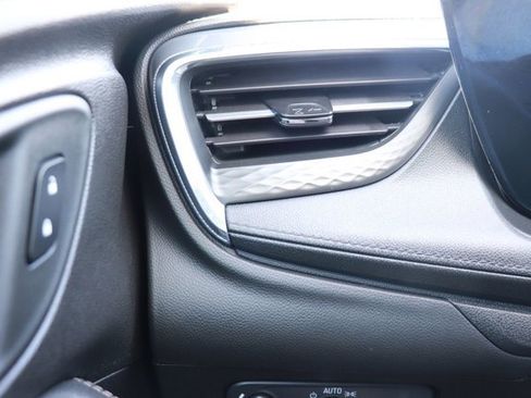 Used 2025 Buick Encore GX Preferred FWD image 24