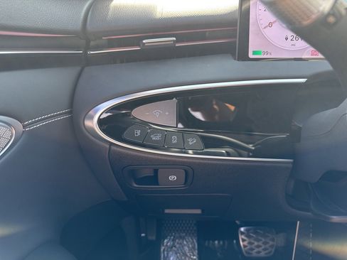 New 2026 Genesis Electrified GV70 image 33