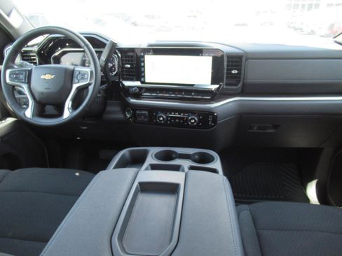 Certified 2026 Chevrolet Silverado 1500 LT AWD/4WD image 14