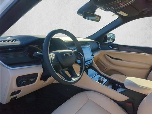 New 2026 Jeep Grand Cherokee Limited w/ Limited Altitude Package RWD image 3