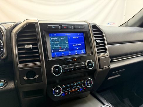 Used 2020 Ford Expedition XLT w/ Equipment Group 202A RWD image 13