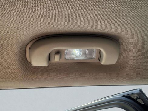 Used 2022 GMC Terrain SLT w/ Infotainment Package II AWD/4WD image 41