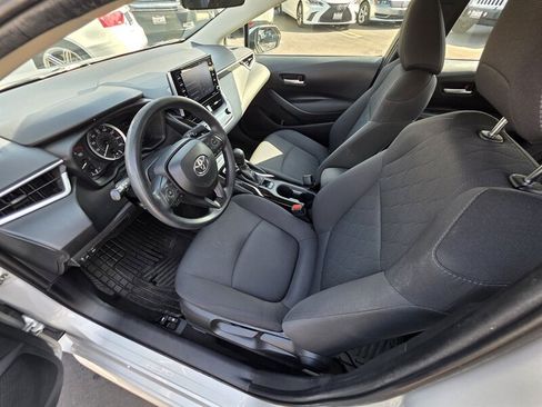 Used 2021 Toyota Corolla LE FWD image 14