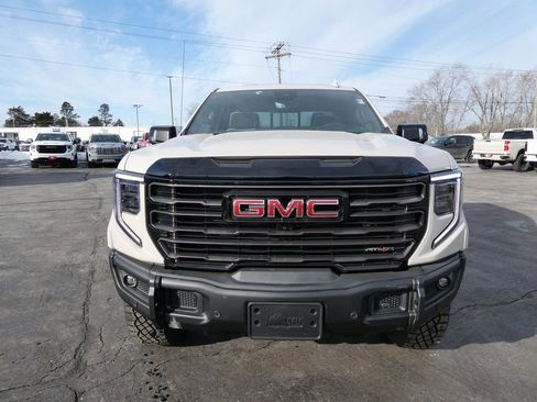 New 2026 GMC Sierra 1500 AT4X AWD/4WD image 13
