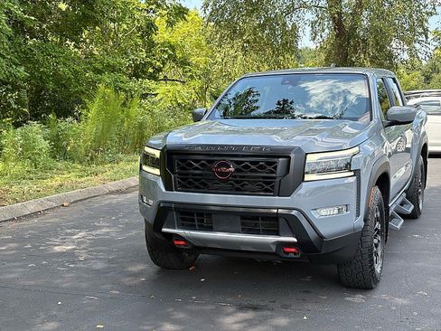 Used 2022 Nissan Frontier Pro-X w/ Technology Package RWD image 2
