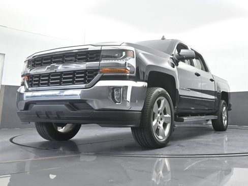 Used 2018 Chevrolet Silverado 1500 LT w/ All Star Edition RWD image 51