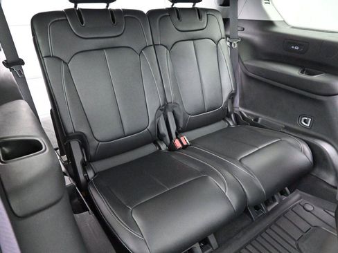 Used 2023 Jeep Grand Cherokee L Limited AWD/4WD image 38