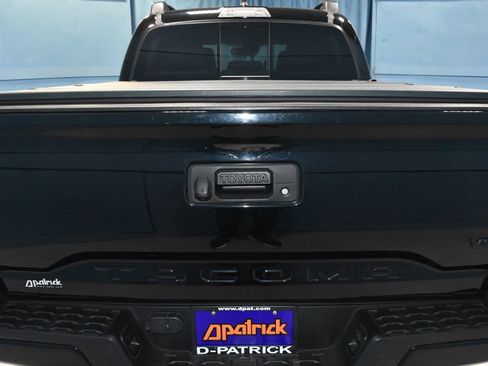 Used 2020 Toyota Tacoma TRD Off-Road image 26