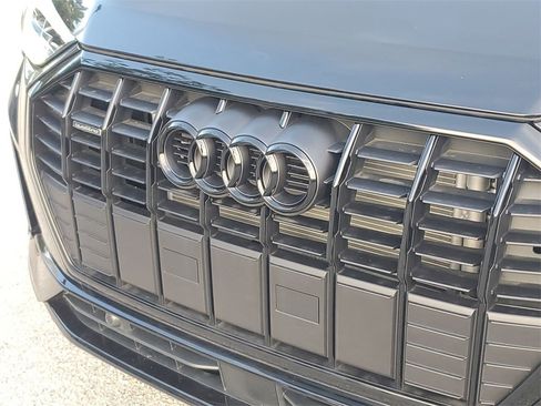 New 2025 Audi Q3 2.0T Premium image 11
