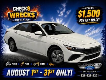 Used 2024 Hyundai Elantra SE