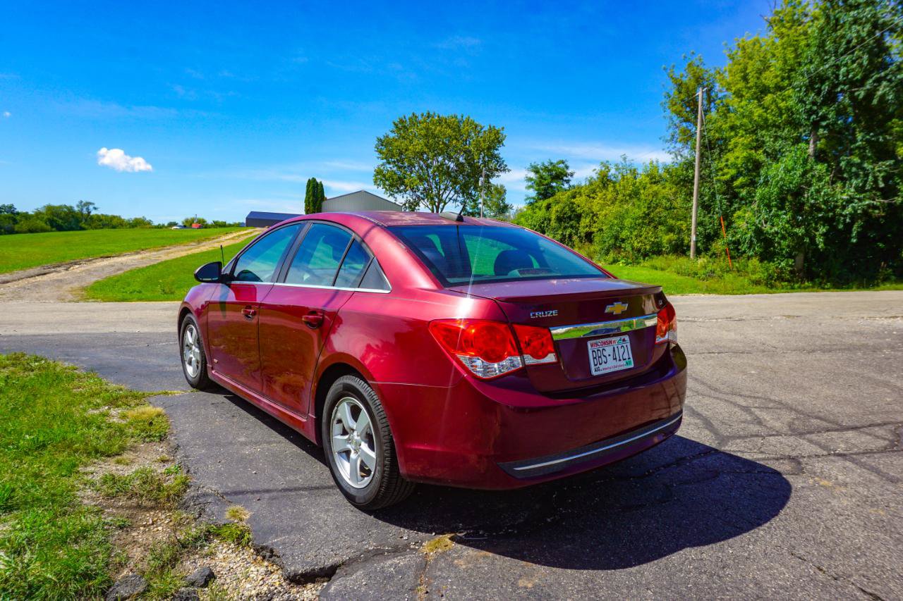 Used 2016 Chevrolet Cruze LT FWD image 5