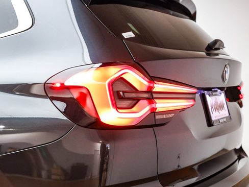 Certified 2023 BMW X3 sDrive30i w/ Convenience Package w/ZPA image 12