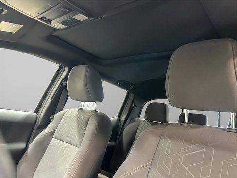 Used 2017 Toyota Tacoma TRD Sport image 40