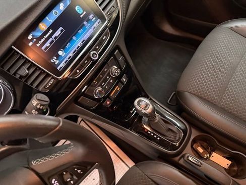 Used 2018 Buick Encore Preferred image 16