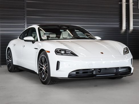 New 2026 Porsche Taycan image 7