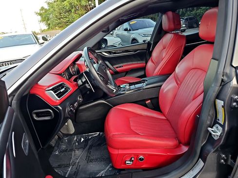 Used 2022 Maserati Ghibli Modena image 26