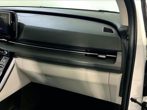 Certified 2023 Kia Carnival EX FWD image 16