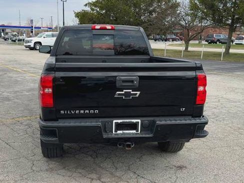 Used 2018 Chevrolet Silverado 1500 LT w/ Midnight Edition image 7