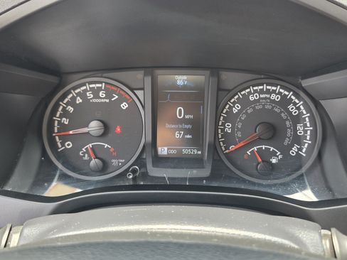 Used 2023 Toyota Tacoma SR AWD/4WD image 29
