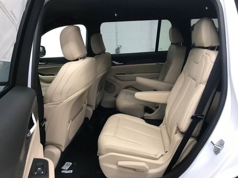 New 2025 Jeep Grand Cherokee L Limited image 31