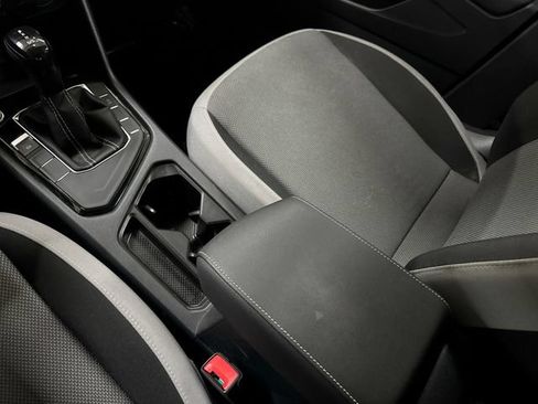 Certified 2023 Volkswagen Taos S FWD image 22