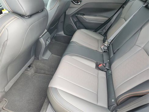 Certified 2025 Subaru Crosstrek 2.5i Limited w/ Crosstrek Mirror Package image 32