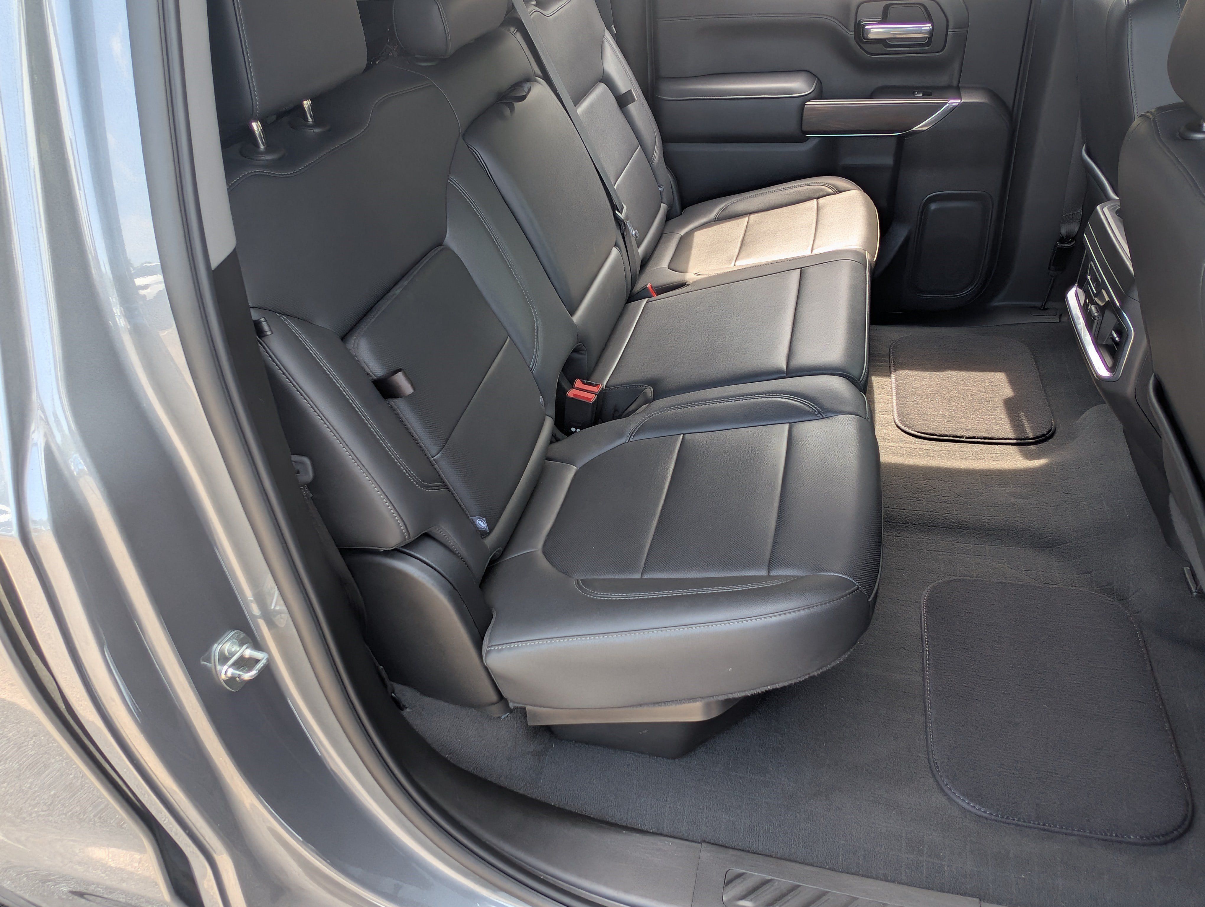 Used 2021 GMC Sierra 1500 SLT w/ SLT Premium Plus Package RWD image 19