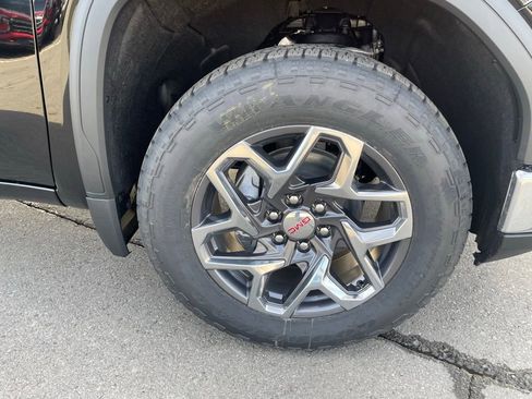 New 2026 GMC Sierra 1500 SLE w/ X31 Off-Road Package AWD/4WD image 34