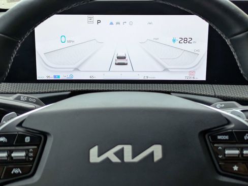 Used 2022 Kia EV6 GT-Line w/ First Edition Package AWD/4WD image 14