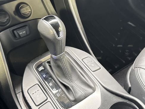 Used 2016 Hyundai Santa Fe Limited image 20