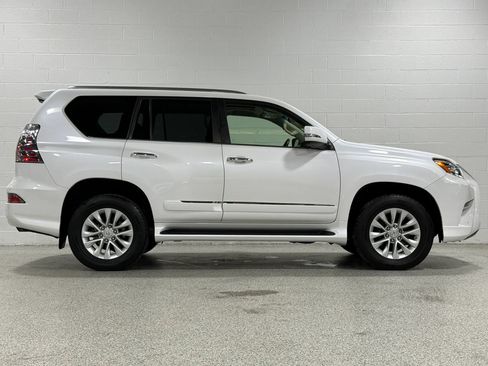 Used 2017 Lexus GX 460 Premium w/ Premium Package AWD/4WD image 5