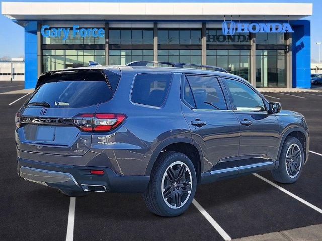 New 2026 Honda Pilot Touring image 4