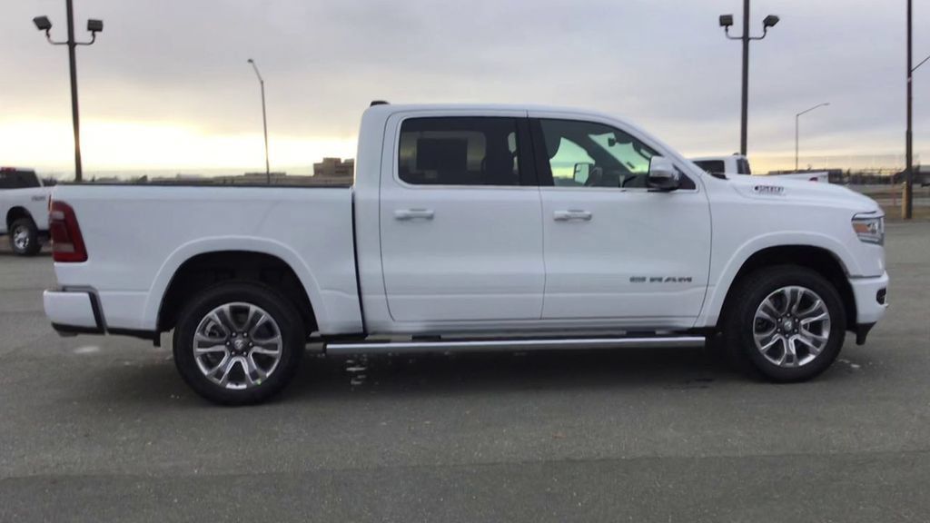 Used 2022 RAM 1500 Limited w/ Body Color Bumper Group AWD/4WD image 9