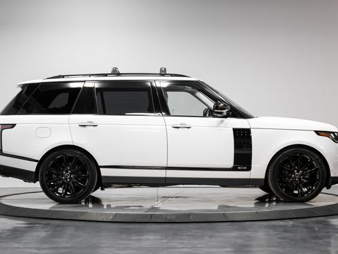 Used 2019 Land Rover Range Rover Long Wheelbase Autobiography image 15