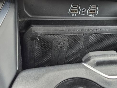 Used 2025 RAM 1500 Laramie AWD/4WD image 43
