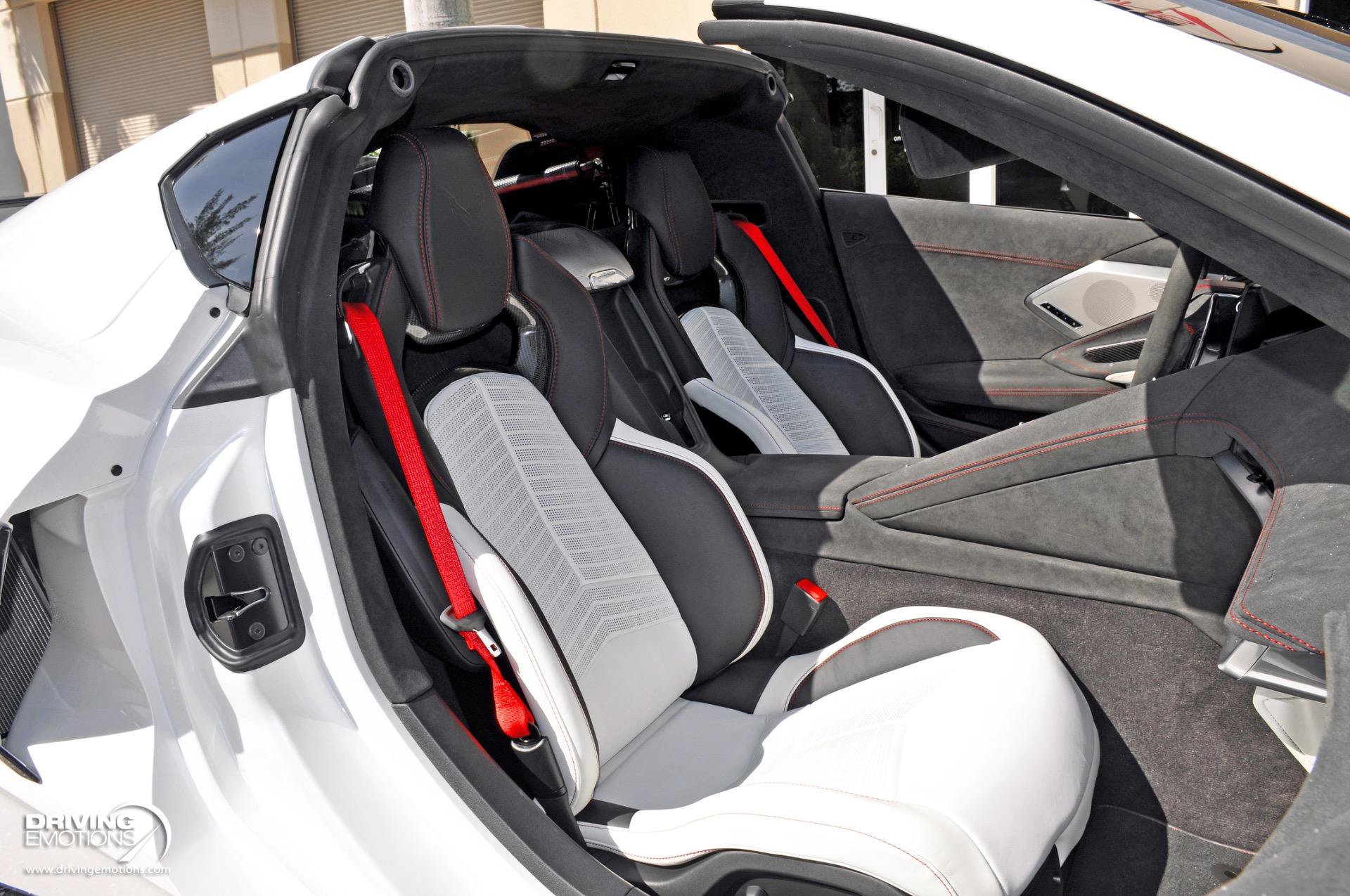 Used 2023 Chevrolet Corvette Stingray Premium Cpe w/ Z51 Performance Package RWD image 18