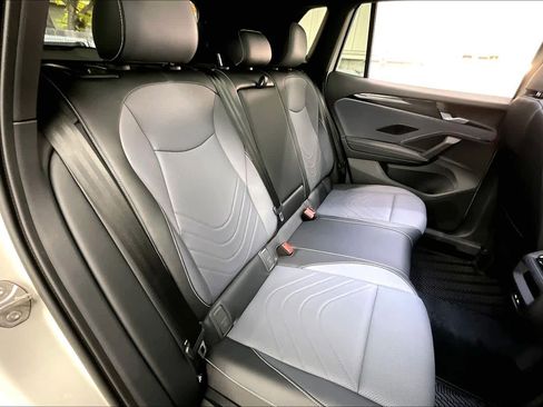 New 2026 Volkswagen Tiguan SE R-Line image 27