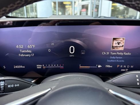 Used 2025 Buick Envision Sport Touring image 30