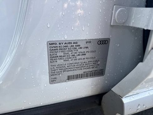 Used 2023 Audi Q5 2.0T Premium w/ Convenience Package AWD/4WD image 17