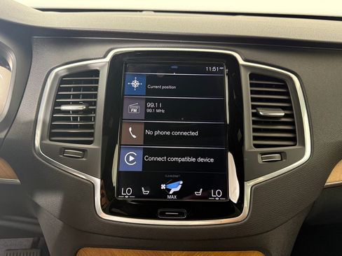 Used 2022 Volvo XC90 T6 Momentum w/ Protection Package Premier AWD/4WD image 18