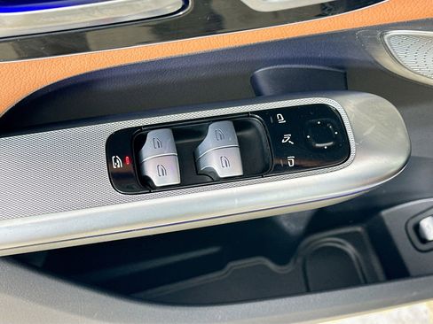 Certified 2023 Mercedes-Benz GLC 300 4MATIC image 23