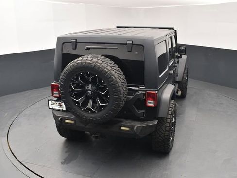 Used 2018 Jeep Wrangler Unlimited Sport S image 17