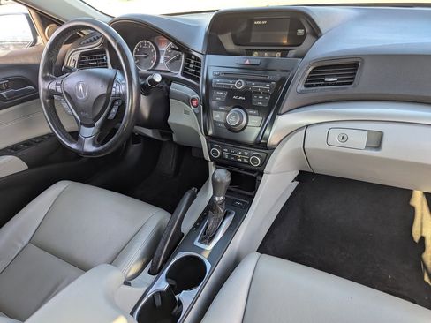 Used 2017 Acura ILX image 33